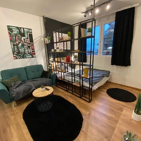 Mickitos Modern & Cozy Apartment